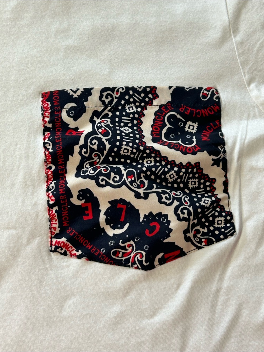 MONCLER MAGLIA Pocket T-shirt - Picture 2 of 11